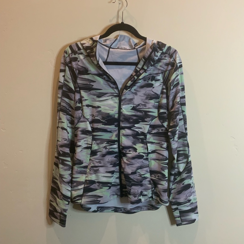 Lululemon Mist Over Windbreaker in Paint Glide size 6